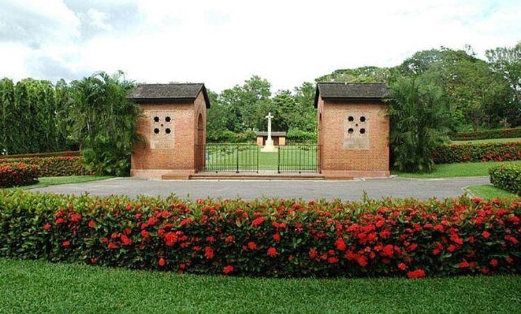 chattogram war cementry এর ছবি