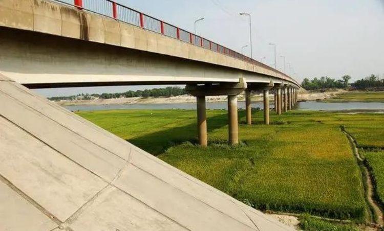 mahananda bridge এর ছবি