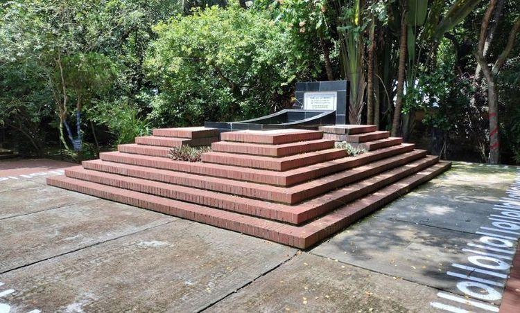 s m sultan memorial gallery Image